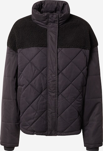 Urban Classics Välikausitakki värissä musta: etupuoli