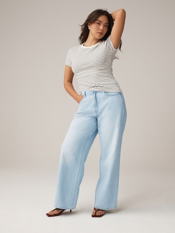 Next Wide leg Jeans in Blue: front