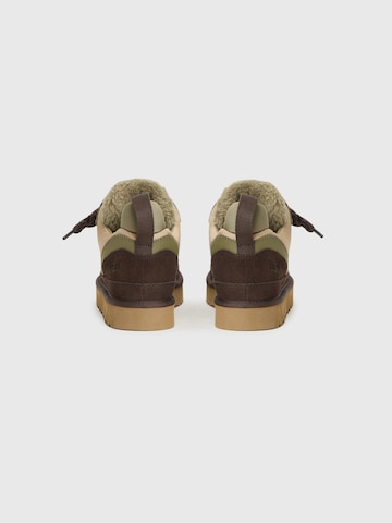 UGG Ботинки на шнуровке 'Lowmel' в Зеленый