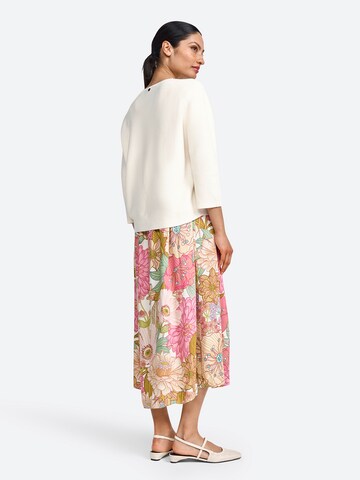 Rich & Royal Sweater in White