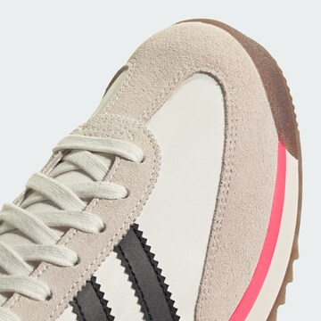Baskets basses 'SL 72 Rs Mercedes' ADIDAS ORIGINALS en blanc