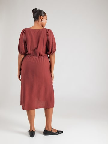 Vero Moda Curve Рокля 'VMCNori' в червено