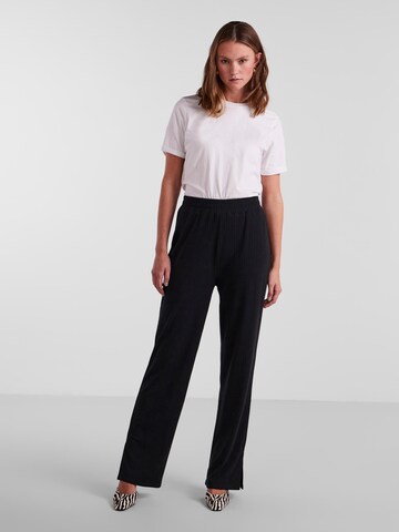 PIECES Regular Pants 'Kylie' in Black