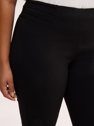 Coupe slim Pantalon Fiorella Rubino en noir