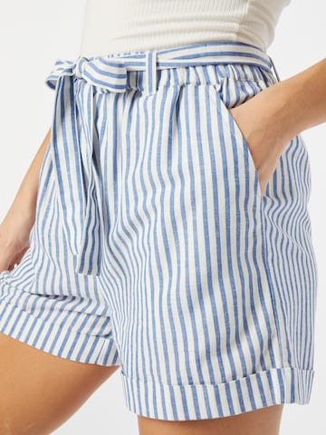 ABOUT YOU Regular Shorts 'Noelia' in Blau