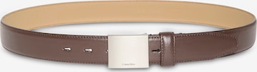 Calvin Klein Opasek – hnědá: přední strana
