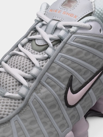 Nike Sportswear Nízke tenisky 'SHOX TL' - Sivá