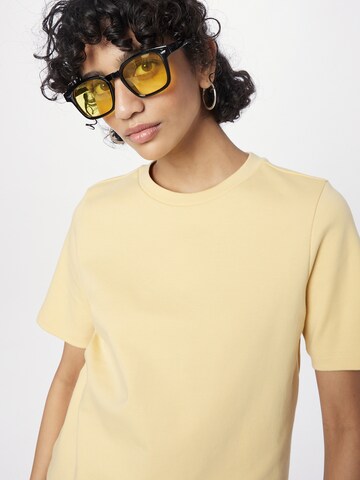 s.Oliver BLACK LABEL - Camiseta en amarillo