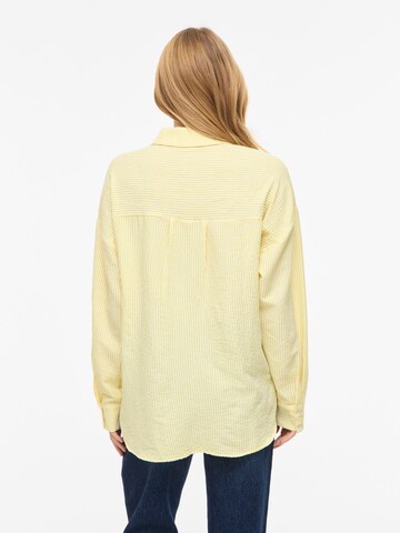 VILA - Blusa en amarillo
