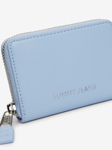Tommy Jeans Portemonnaie 'Essential' in Blau