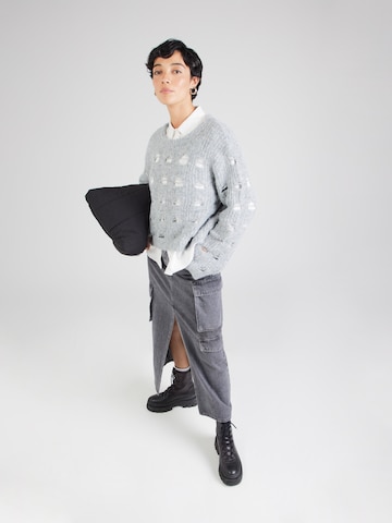 Monki Pullover i grå