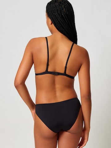 Skiny Trikotni nedrčki Nedrček | črna barva