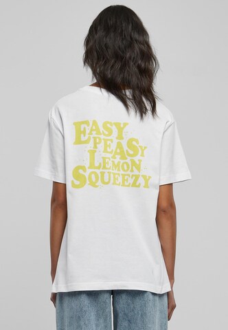 Days Beyond Shirt 'Easy Peasy' in White: front