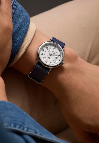 Montre à affichage analogique 'Timex Weekender' TIMEX en bleu : devant