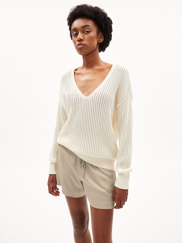 ARMEDANGELS Sweater 'RANAA CROCHET' in White: front