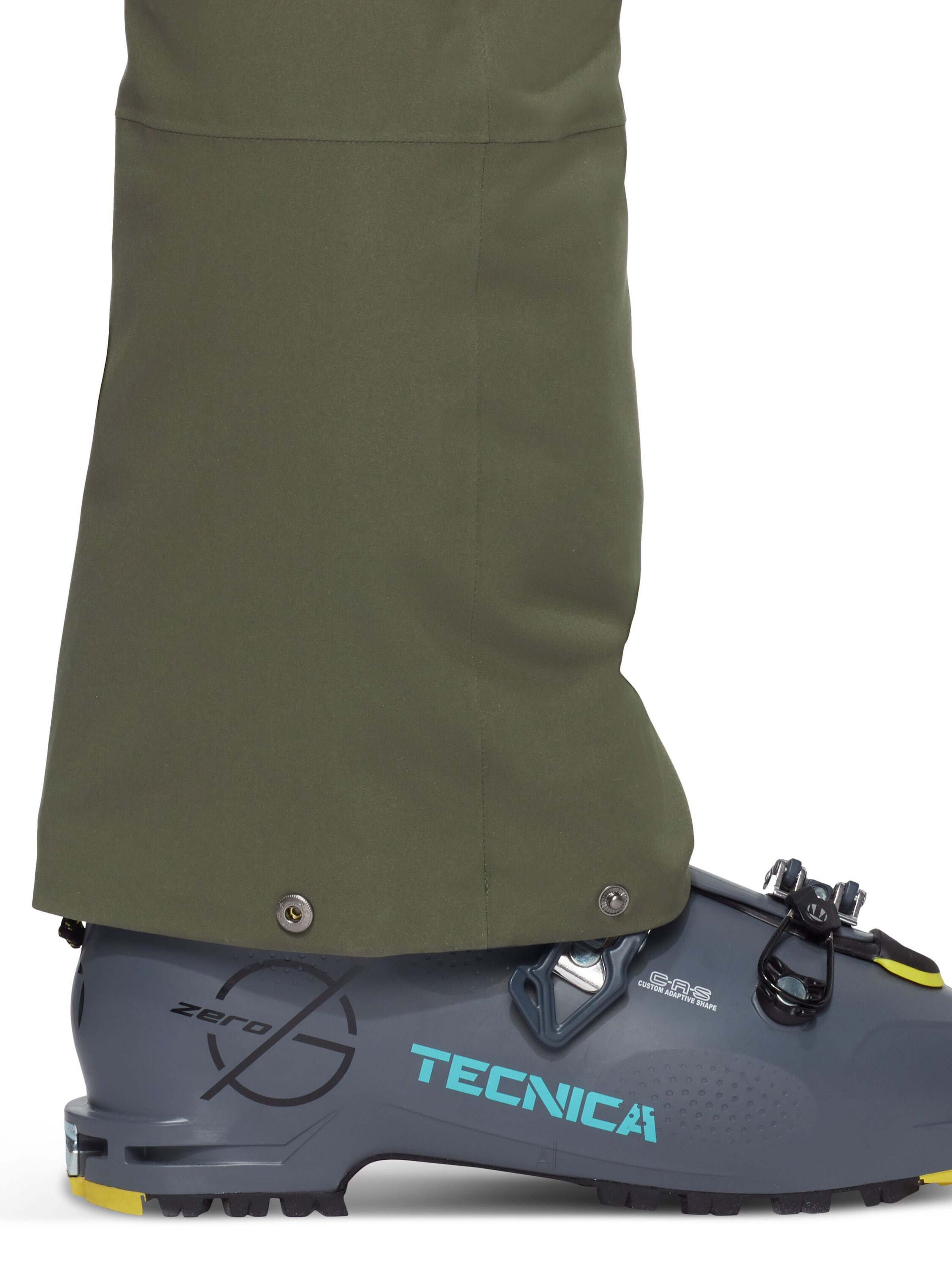 MAMMUT Regular Workout Pants 'Stoney' in Green