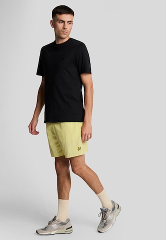 Lyle & Scott Loosefit Zwemshorts in Geel