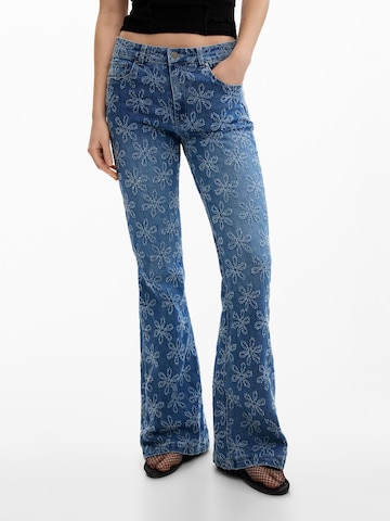 Desigual Levenevä Farkut värissä sininen: etupuoli