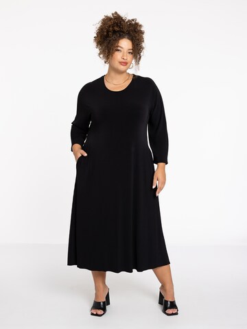 YOEK Kleid in Schwarz