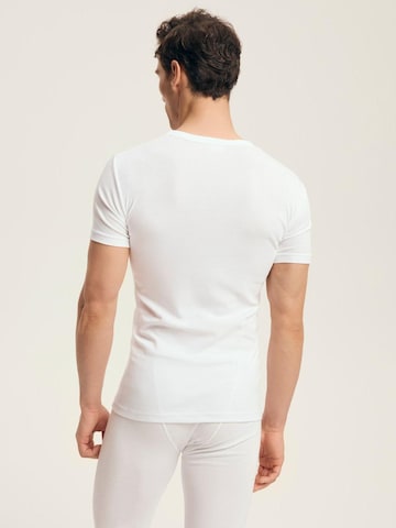 Henderson - Camiseta 'Slim-Fit-Baumwoll-T-Shirt mit Rundhals, BT-100 M' en blanco