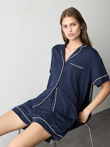 Shorty di Marks & Spencer in blu