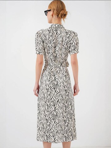 Abito camicia di Bigdart in bianco