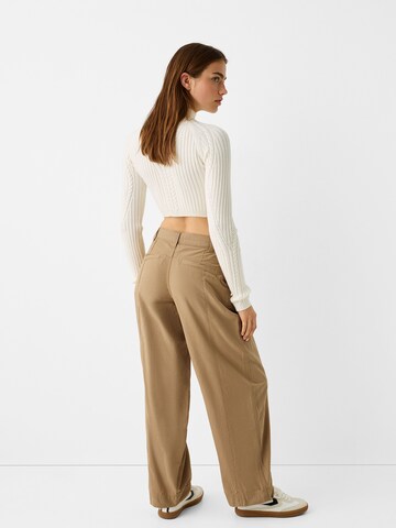 Bershka Loose fit Chino trousers in Beige