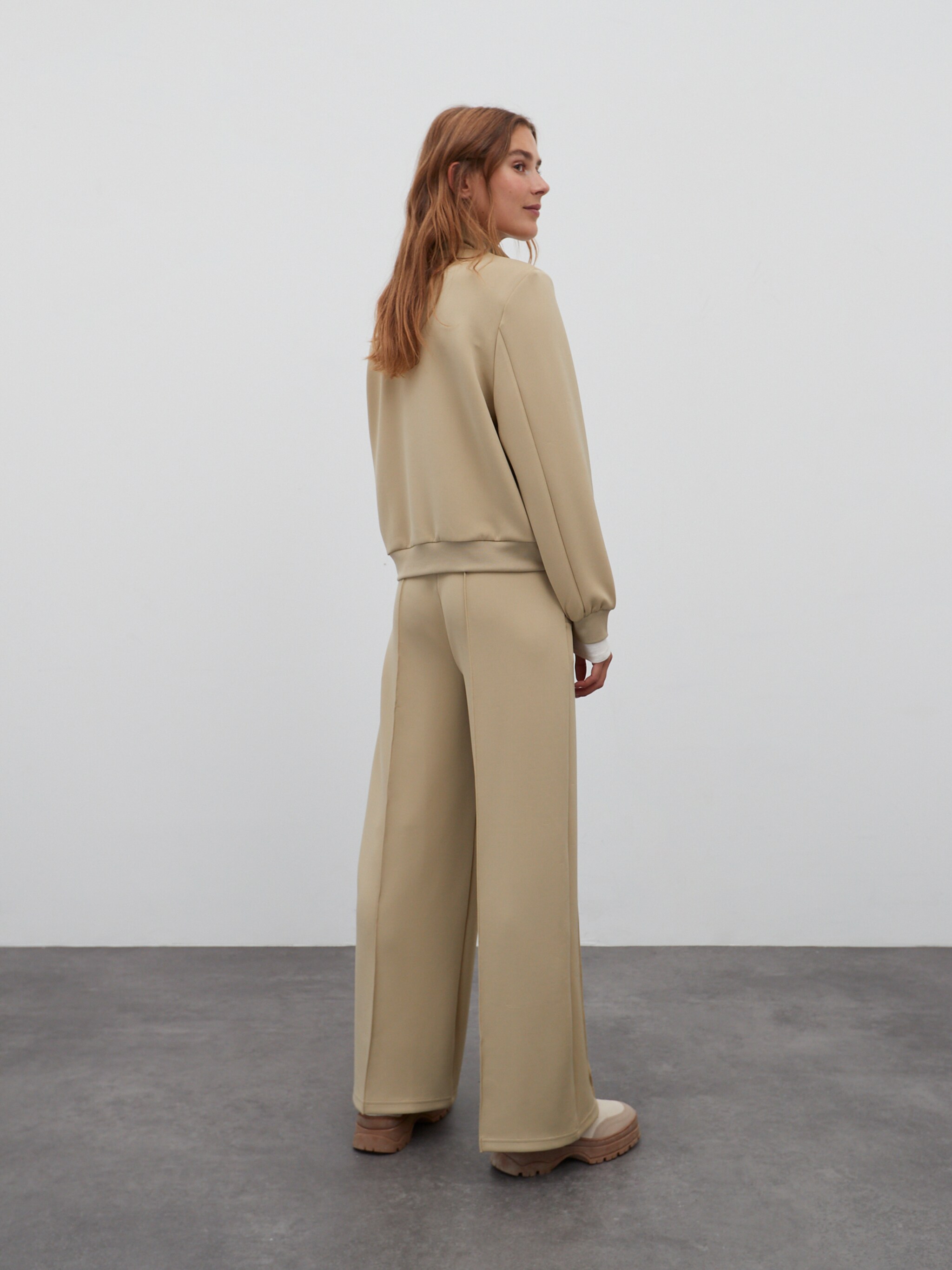 EDITED Productos Sudadera con cremallera 'Xenia' caqui