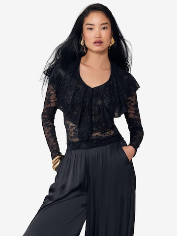 T-shirt Lipsy en noir : devant