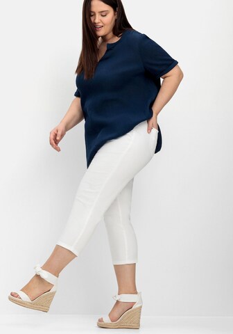 Coupe slim Pantalon SHEEGO en blanc