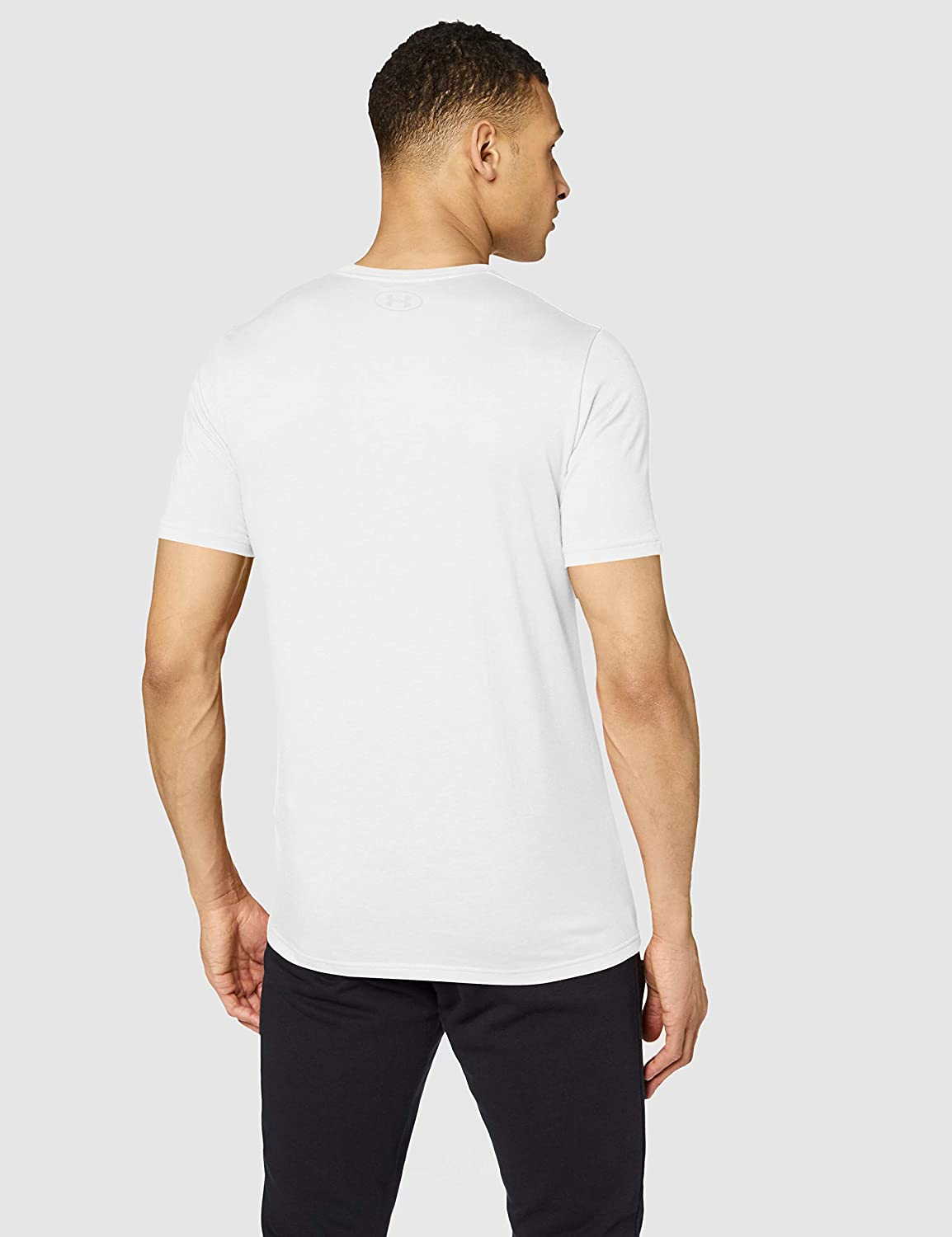 UNDER ARMOUR T-Shirt in Offwhite 