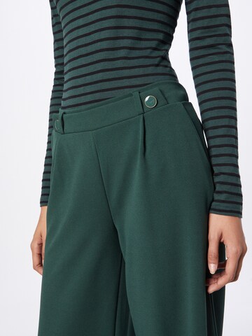 VILA Wide leg Pleat-Front Pants 'LOANE' in Green