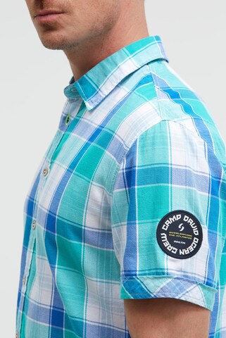 CAMP DAVID Slim fit Button Up Shirt in Green