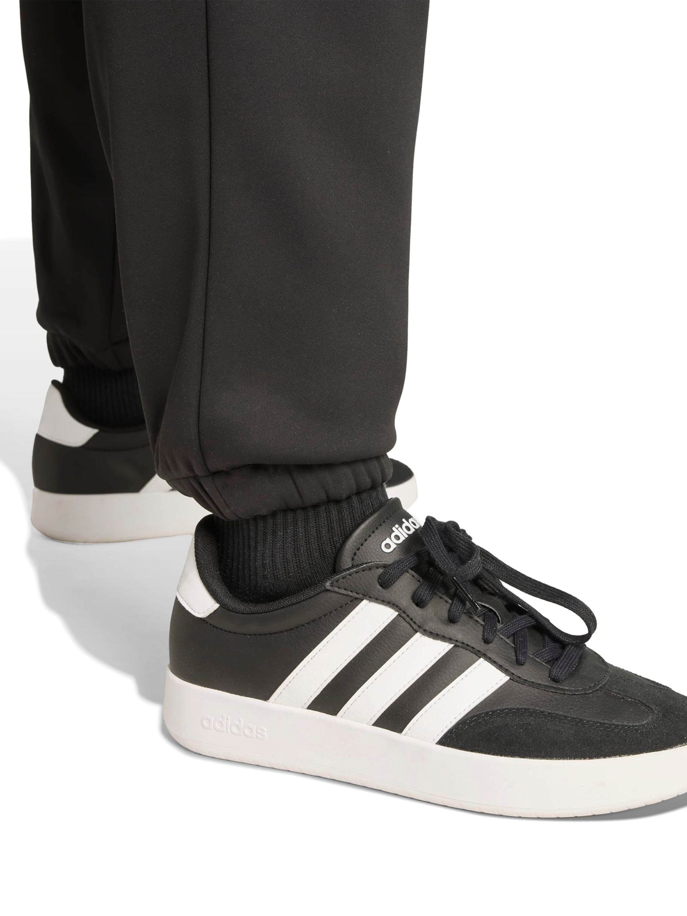 Tapered Pantaloni sport de la ADIDAS SPORTSWEAR pe negru