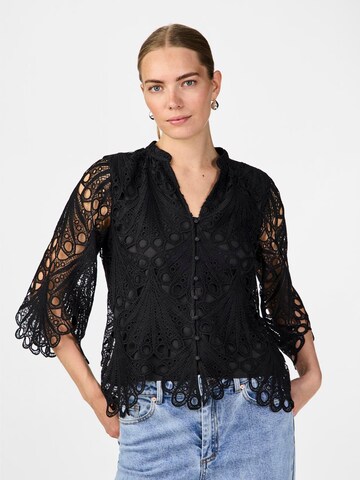 YAS - Vestidos camiseiros 'YASMOLLY' em preto: frente