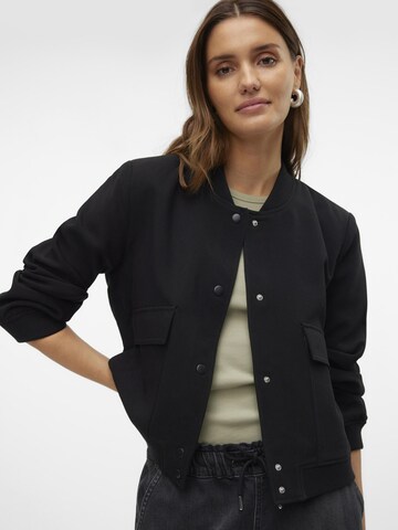 Giacca di mezza stagione 'VMAmala' di VERO MODA in nero