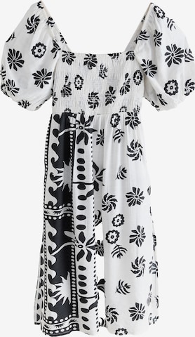 Robe d’été Next en blanc : devant