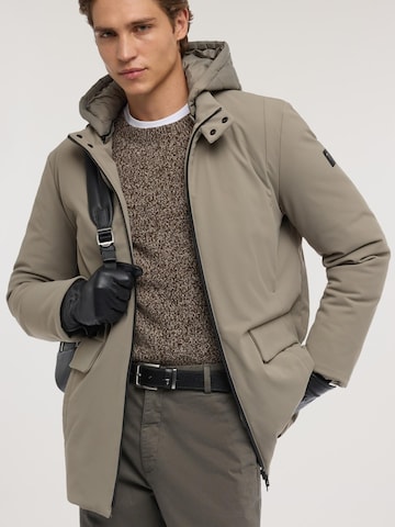 Cappotto invernale di Trussardi in beige