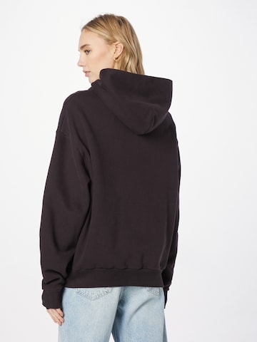 Ocay Sweatshirt in Schwarz