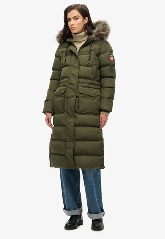 Superdry Winter coat 'Everest' in Green: front