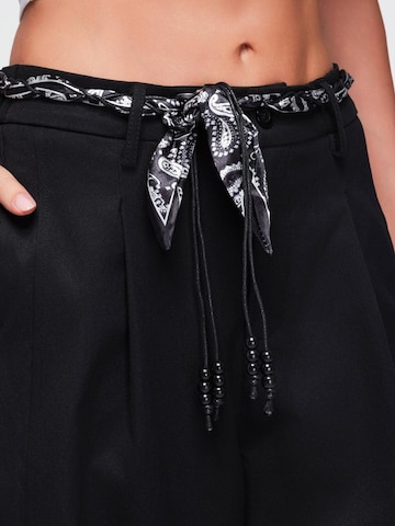 Ombre Regular Hose‌ in Schwarz