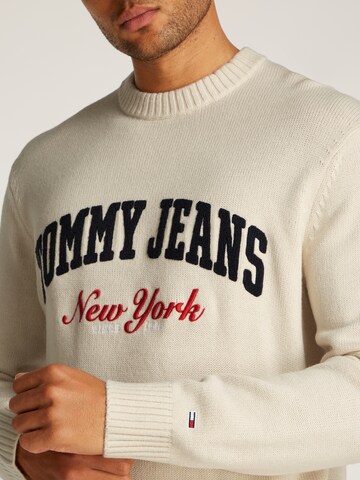 Tommy Jeans Свитер в Бежевый