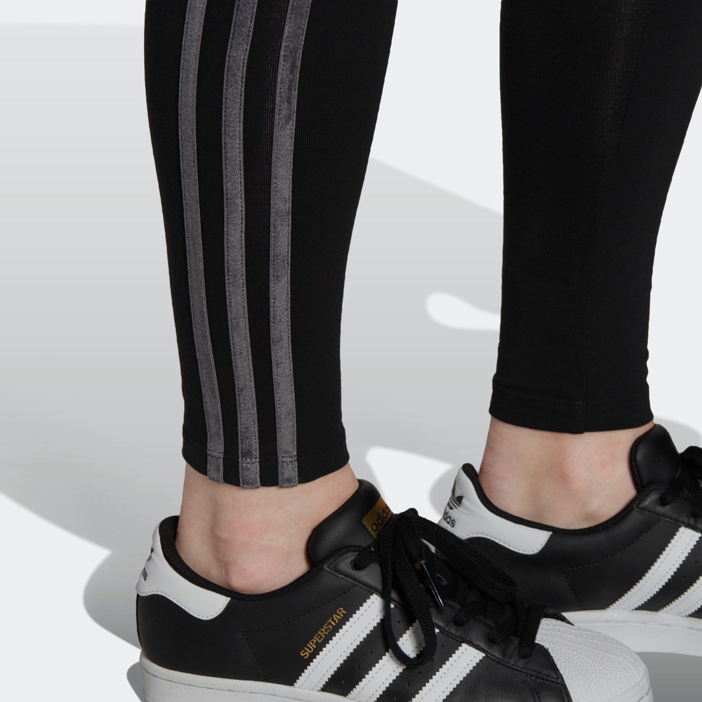 ADIDAS ORIGINALS Leggings in Nero | ABOUT YOU