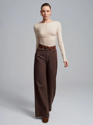 Dilvin Shirt in Beige