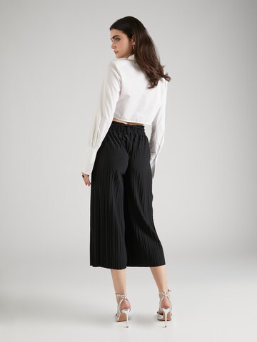 s.Oliver BLACK LABEL Wide Leg Hose in Schwarz