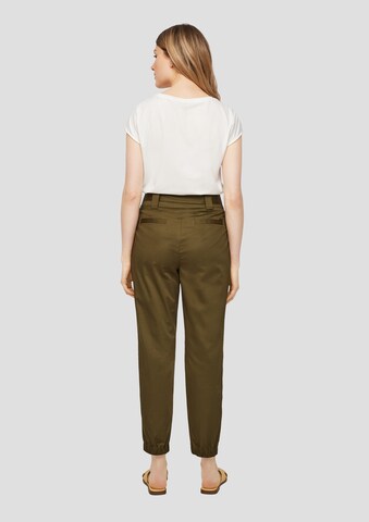 COMMA Tapered Pants in Green: back