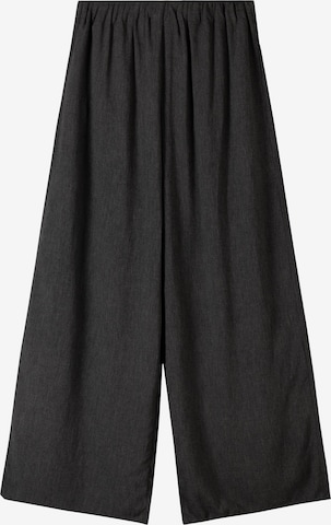 Bershka Панталон в сиво: отпред