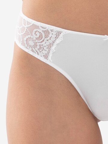 Mey String 'Amorous' in Weiß