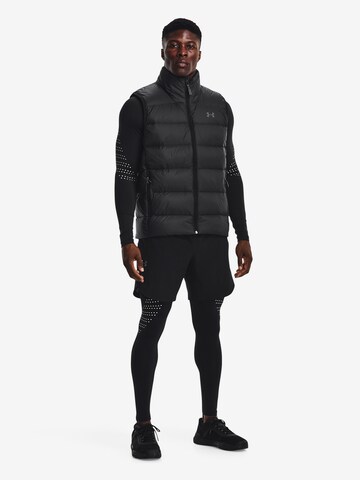 UNDER ARMOUR Sportweste in Schwarz