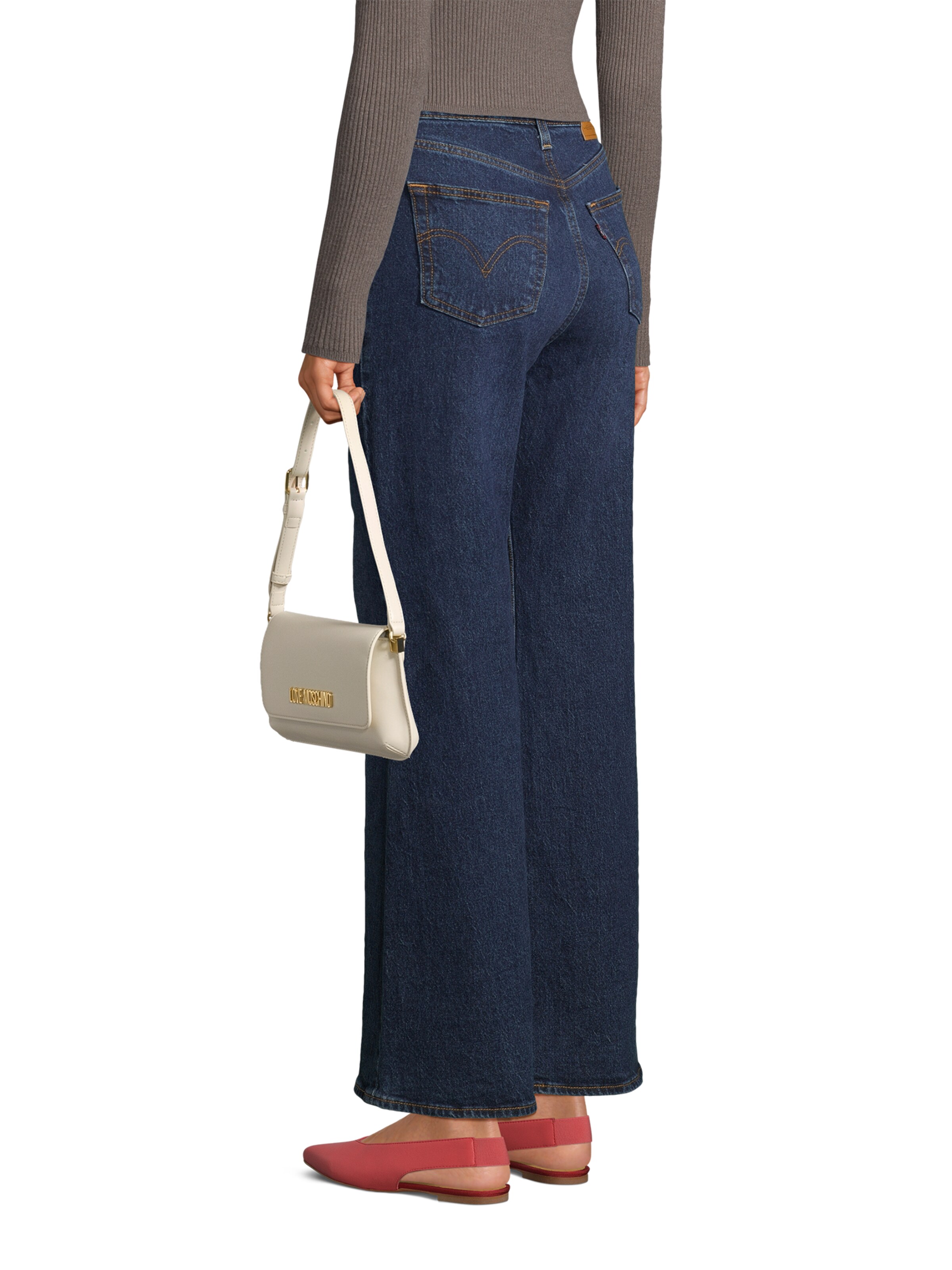 Love Moschino Сумки в Бежевый